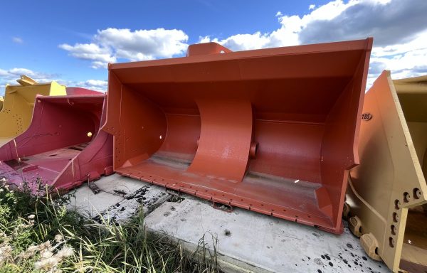 Sandvik LH517 V2 2PC Bucket Rear End